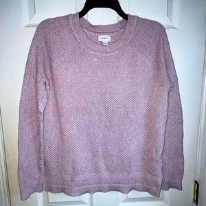 Old Navy lilac sweater size L with minor issues